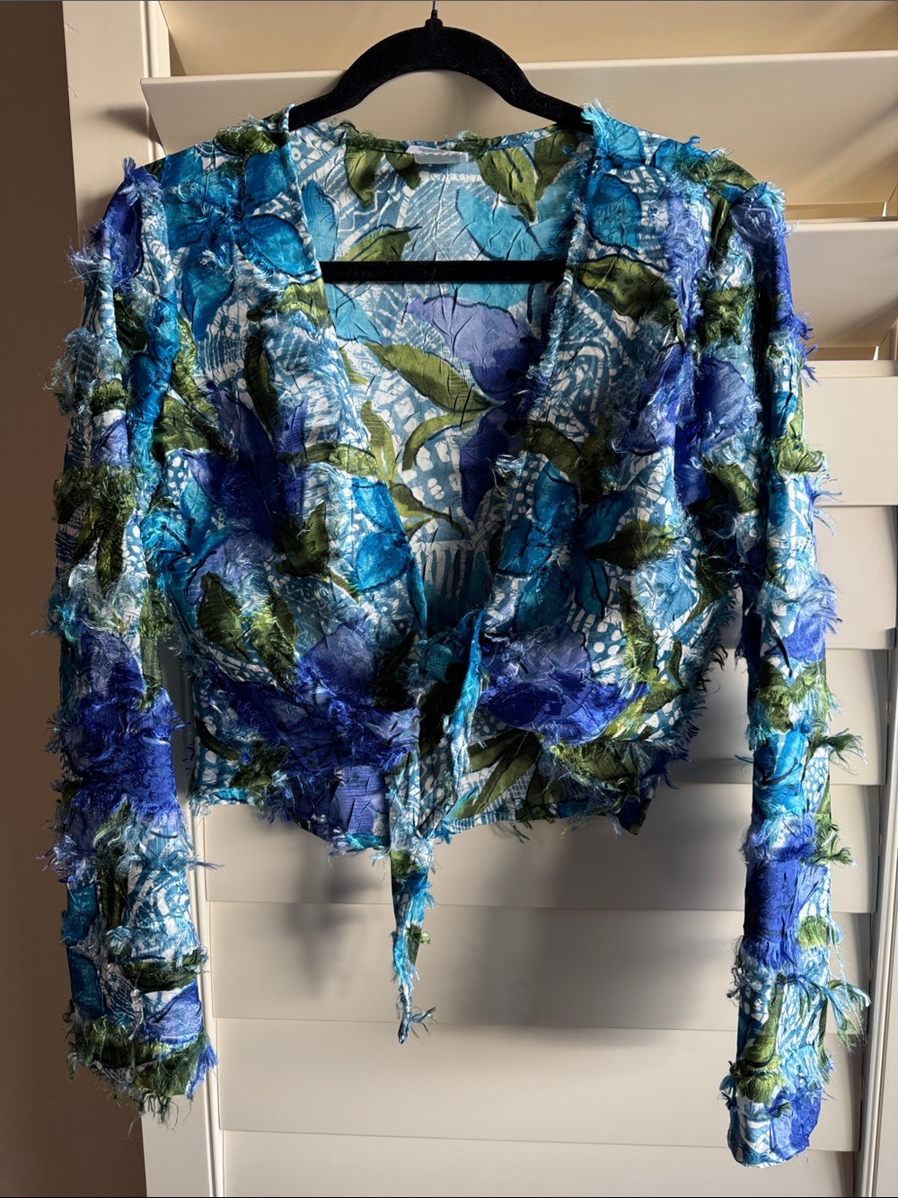 Vintage Handmade Textured Floral Tie-Front Cover-Up Jacket in Blue & Green! 💙💚🩵🤍